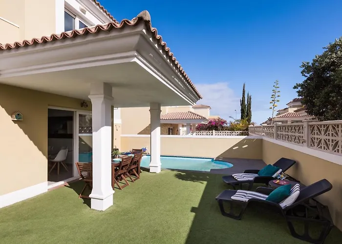 Home2book Fiona Private Pool & Wifi *