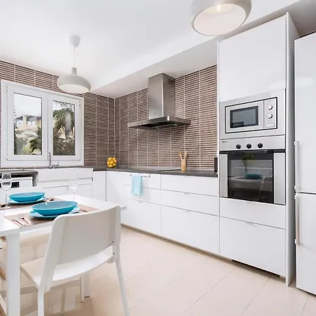 Home2book Fiona Private Pool & Wifi ヴィラ