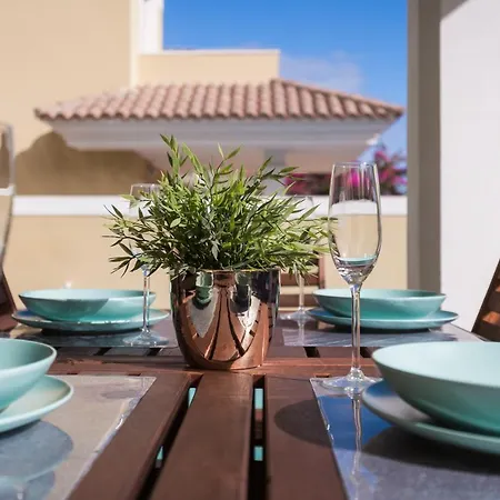 Home2book Fiona Private Pool & Wifi ヴィラ